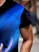 Camiseta estilosa com padrão digital 3D de saxofone para homens, gola redonda e mangas curtas, tops elegantes e modernos para usar ao ar livre no verão