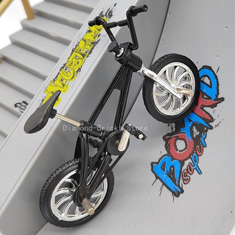 Brinquedos de Scooter de Dedo,de Duas Rodas,Mini Skates Conjuntos de Peças de Rampa,Dedo Bmx,Dedo Fingerboard,Deck de Skate,Brinquedos do Momento.