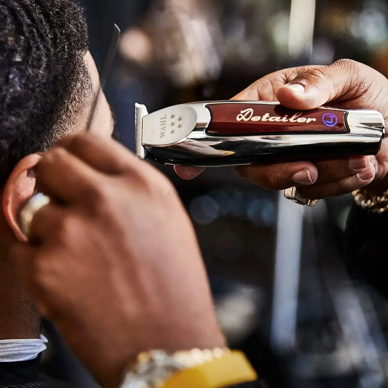 Máquina Oficial Wahl 8171 Profissional 5 Estrelas Sem Fio Detailer, Aparador de Cabelo Extra ,Máquina de Cortar Cabelo Com Suporte de Carregamento.