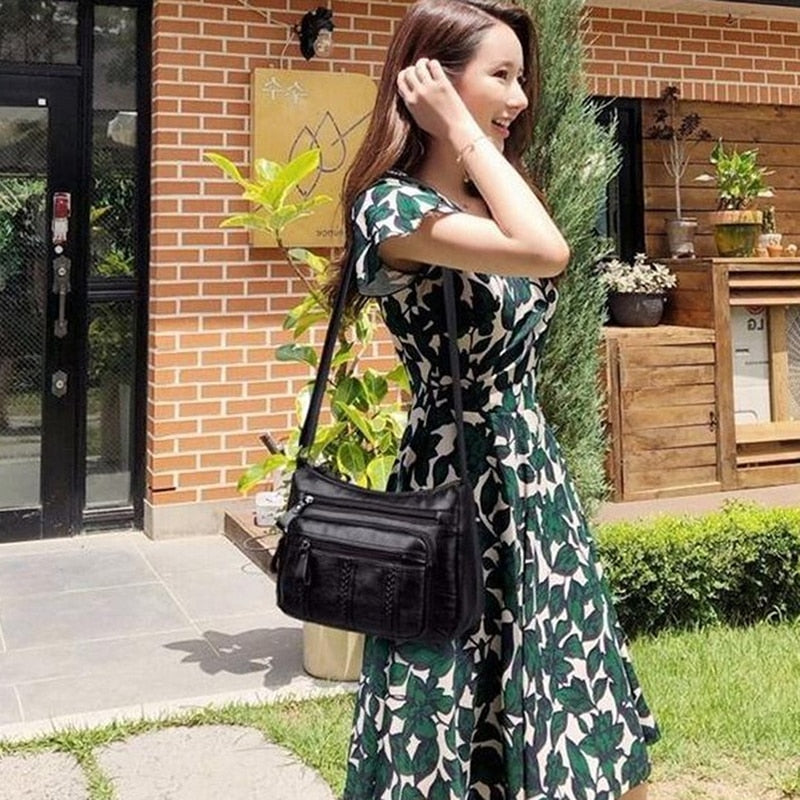 Nova Bolsa Feminina Casual de Ombro,de Couro Macio de Alta Qualidade.